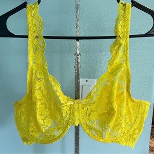 Unlined yellow lace underwire bra size 40C